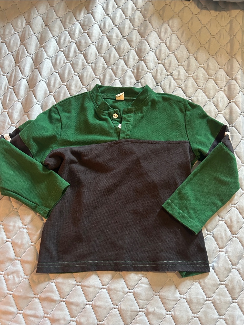 Kids Long-Sleeve Colorblock Henley Shirt in Green and Navy